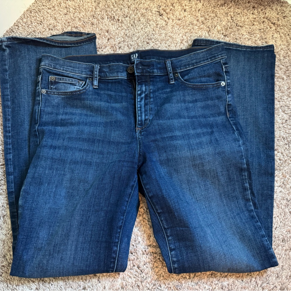 GAP Women’s Perfect Boot 33